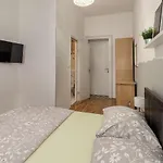 Backpackers Split